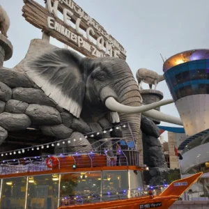 Emirates Park Zoo Ticket + Dhow Cruise Dinner in Abu Dhabi